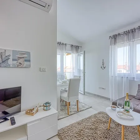 Seaview Maria - Happy Apartamento Peroj
